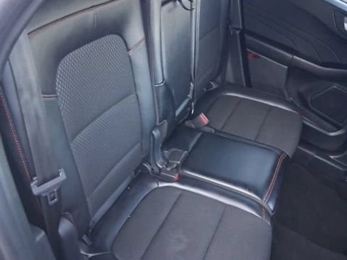 Used 2025 Ford Escape ST-Line Select AWD/4WD image 31