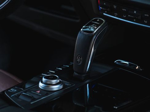 Used 2022 Maserati Levante GT image 35