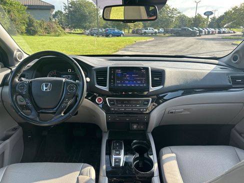 Used 2018 Honda Pilot Elite image 5