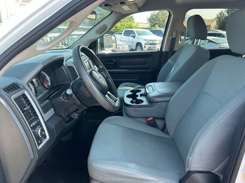 Used 2017 RAM 1500 Express AWD/4WD image 24