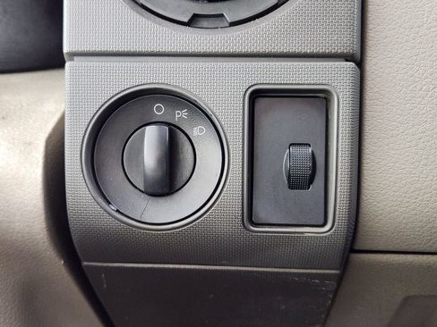 Used 2008 Ford F250 XL RWD image 27