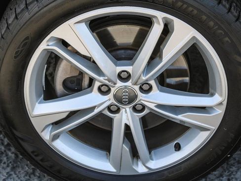 Used 2020 Audi Q3 2.0T Premium AWD/4WD image 10