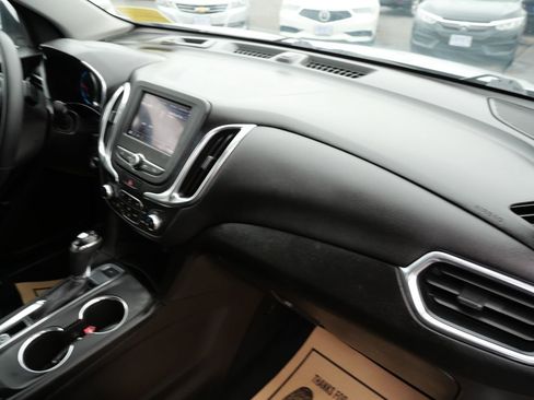 Used 2020 Chevrolet Equinox LT image 32