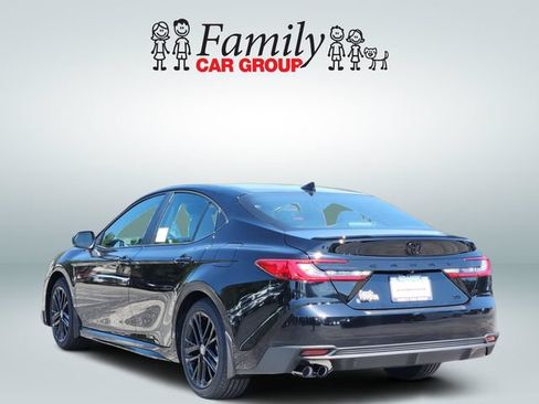 New 2026 Toyota Camry SE FWD image 3
