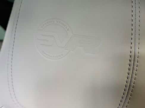 Used 2020 Jaguar F-PACE SVR image 24