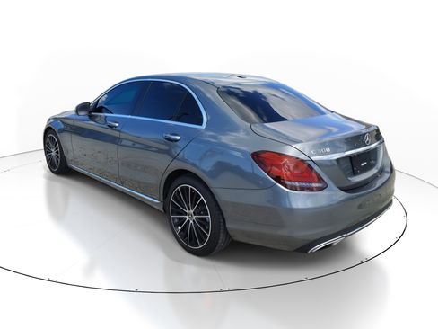 Used 2021 Mercedes-Benz C 300 Sedan image 3