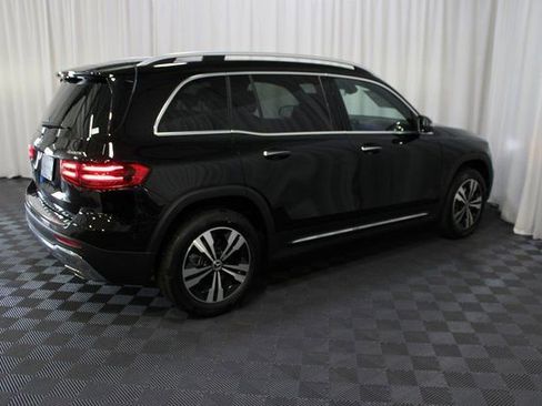 New 2025 Mercedes-Benz GLB 250 4MATIC image 6