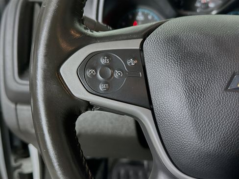 Used 2022 Chevrolet Colorado LT w/ Fleet Safety Package image 16