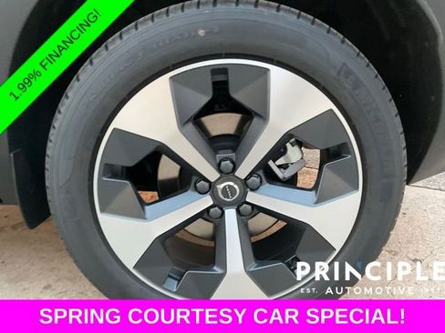 New 2026 Volvo XC40 B5 Core AWD/4WD image 12