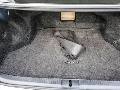 Used 2017 Lexus ES 350 ES 350 w/ Navigation System Package image 28