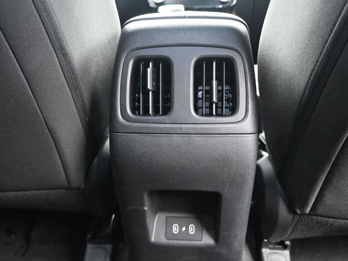 Used 2025 Hyundai Tucson SEL FWD image 16