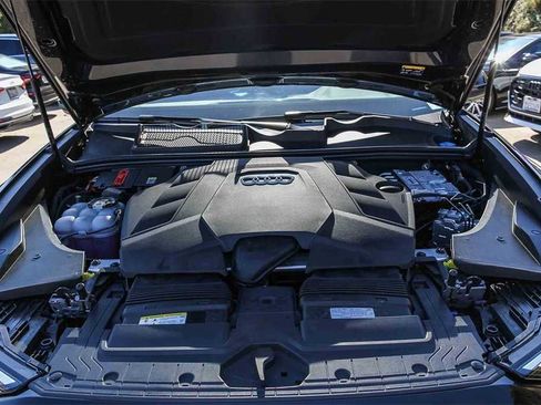 Used 2025 Audi Q8 Premium Plus w/ Premium Plus Package image 30