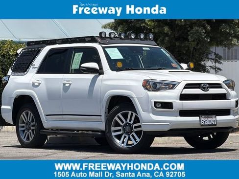 Used 2022 Toyota 4Runner TRD Sport w/ Technology Package AWD/4WD image 1
