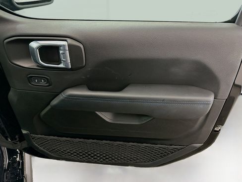 Used 2021 Jeep Wrangler Unlimited Rubicon 4xe w/ Steel Bumper Group image 33