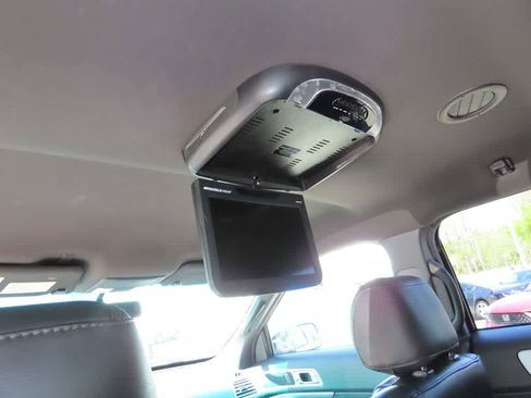 Used 2013 Ford Explorer XLT AWD/4WD image 16