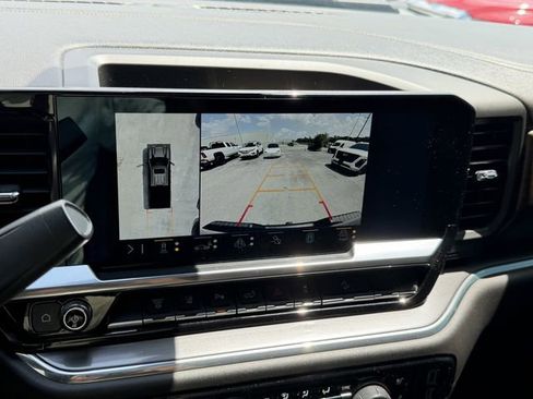 Used 2024 Chevrolet Silverado 2500 High Country w/ High Country Premium Package image 23