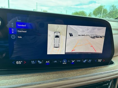 Used 2025 Chevrolet Tahoe High Country RWD image 34