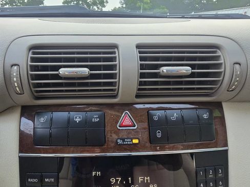 Used 2007 Mercedes-Benz C 280 Sedan image 33