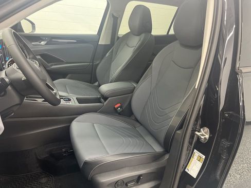 New 2026 Volkswagen Tiguan SE AWD/4WD image 15