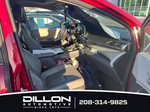 Used 2024 Toyota Sienna Limited AWD/4WD image 4