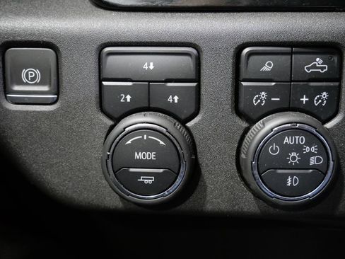 Used 2024 Chevrolet Silverado 2500 LT w/ All Star Edition AWD/4WD image 14
