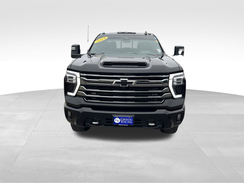 Used 2024 Chevrolet Silverado 3500 High Country w/ Technology Package AWD/4WD image 10