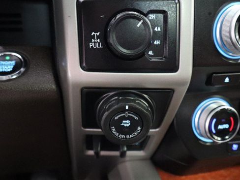 Used 2018 Ford F150 King Ranch w/ Equipment Group 601A Luxury AWD/4WD image 64