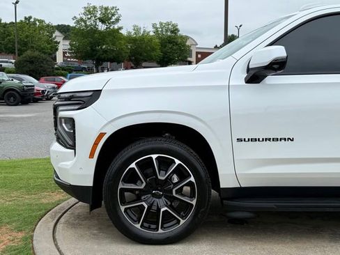 Used 2025 Chevrolet Suburban RST w/ Comfort Package RWD image 12