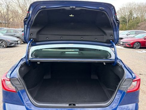 Used 2025 Toyota Camry LE image 30