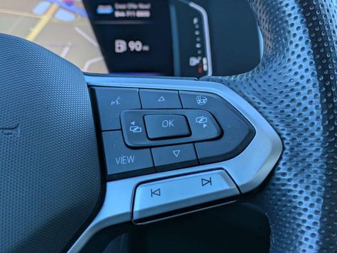 Used 2022 Volkswagen Atlas SEL Premium image 41