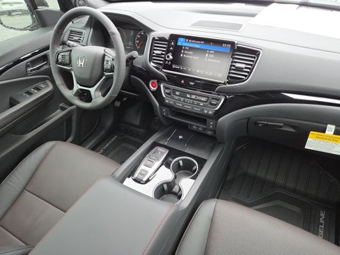 New 2026 Honda Ridgeline Black Edition image 23
