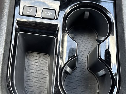 Used 2025 Nissan Murano SV image 27