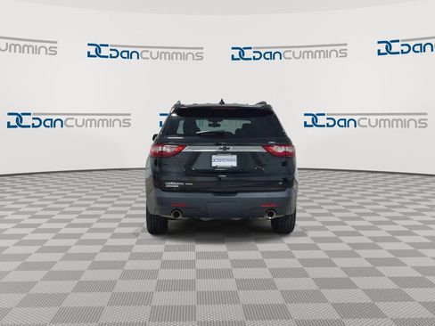Used 2021 Chevrolet Traverse LT AWD/4WD image 7
