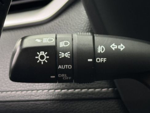 Used 2019 Toyota RAV4 Limited w/ Advanced Technology Package image 21