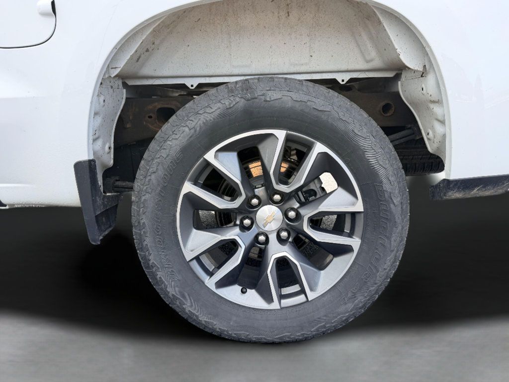 Used 2024 Chevrolet Silverado 1500 LT AWD/4WD image 29