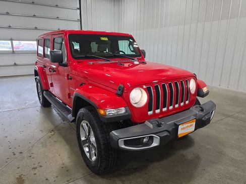 Used 2018 Jeep Wrangler Unlimited Sahara w/ Cold Weather Group AWD/4WD image 2