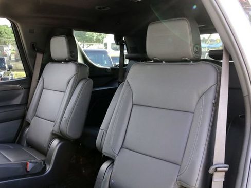 Used 2024 Chevrolet Tahoe Z71 w/ Luxury Package AWD/4WD image 25