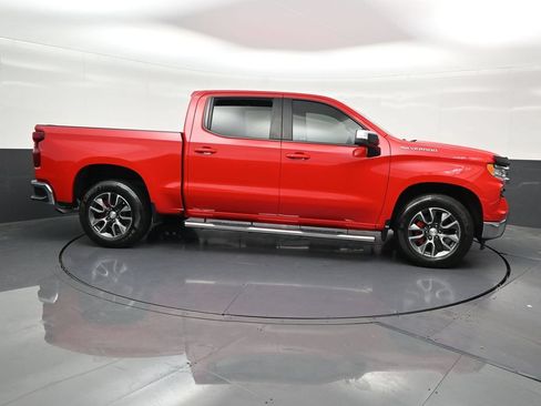 Used 2022 Chevrolet Silverado 1500 LT RWD image 7