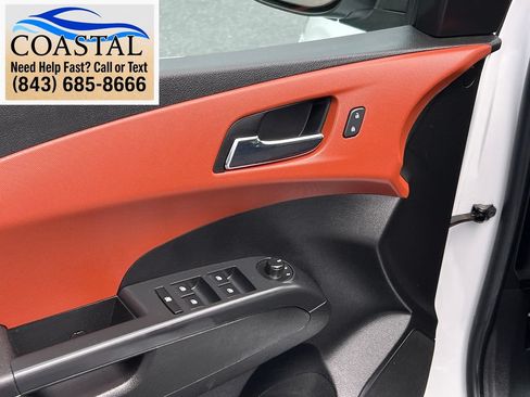 Used 2016 Chevrolet Sonic LT FWD image 7