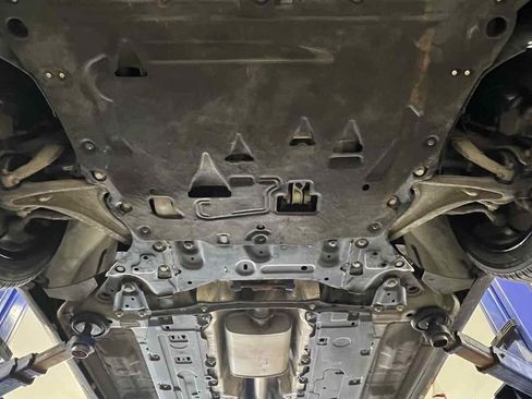 Used 2018 Volvo S90 T6 Momentum w/ Convenience Package image 28