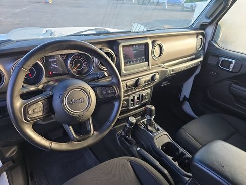 Used 2023 Jeep Wrangler Sport AWD/4WD image 15