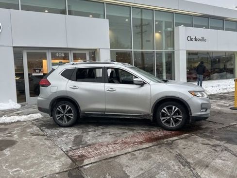 Used 2017 Nissan Rogue SL w/ SL Premium Package image 5