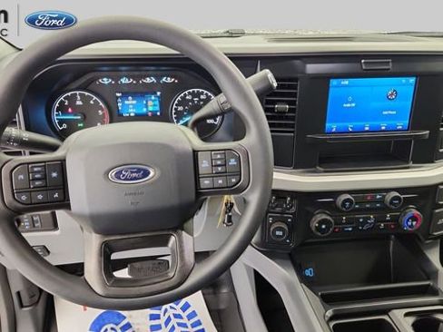 New 2026 Ford F550 4x4 Supercab Super Duty w/ XLT Value Package image 12