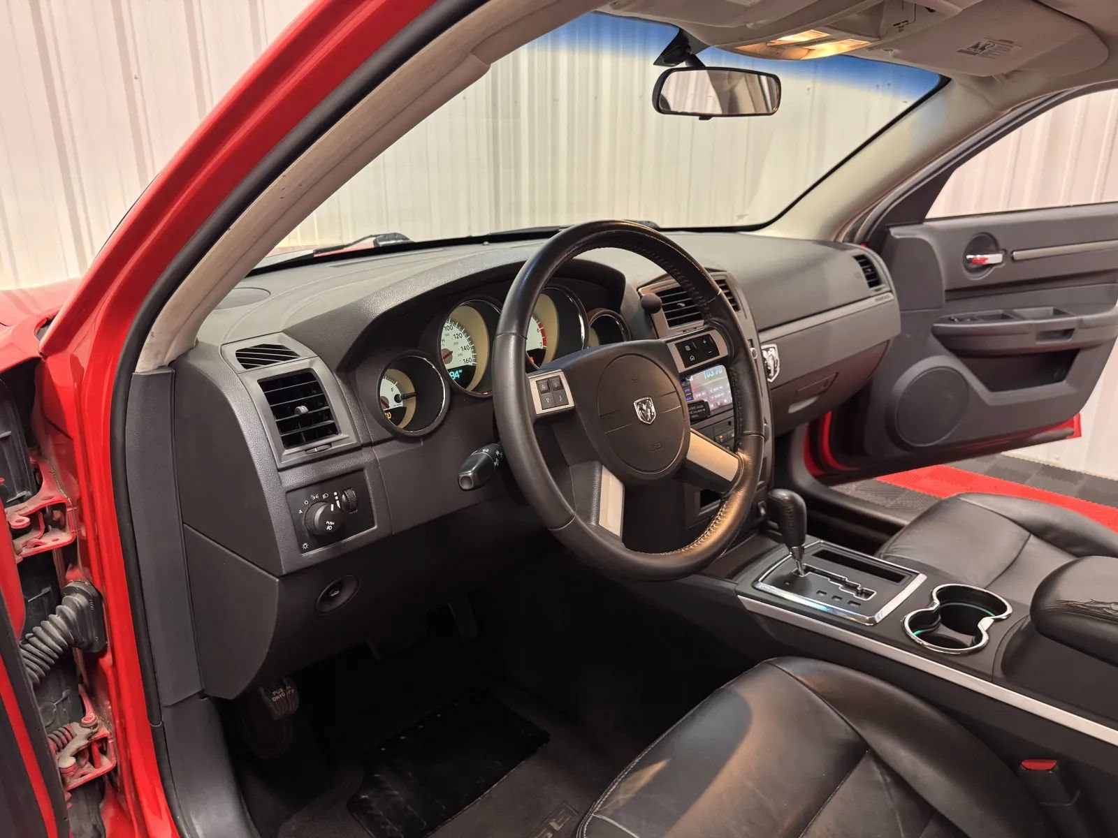 Used 2010 Dodge Charger R/T RWD image 33