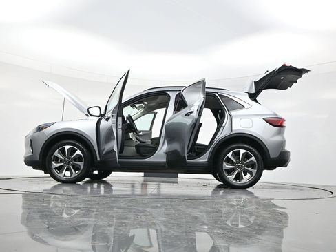 Certified 2023 Ford Escape Platinum image 59