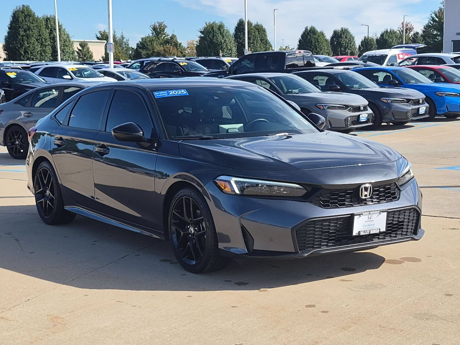 Used 2025 Honda Civic Sport image 5