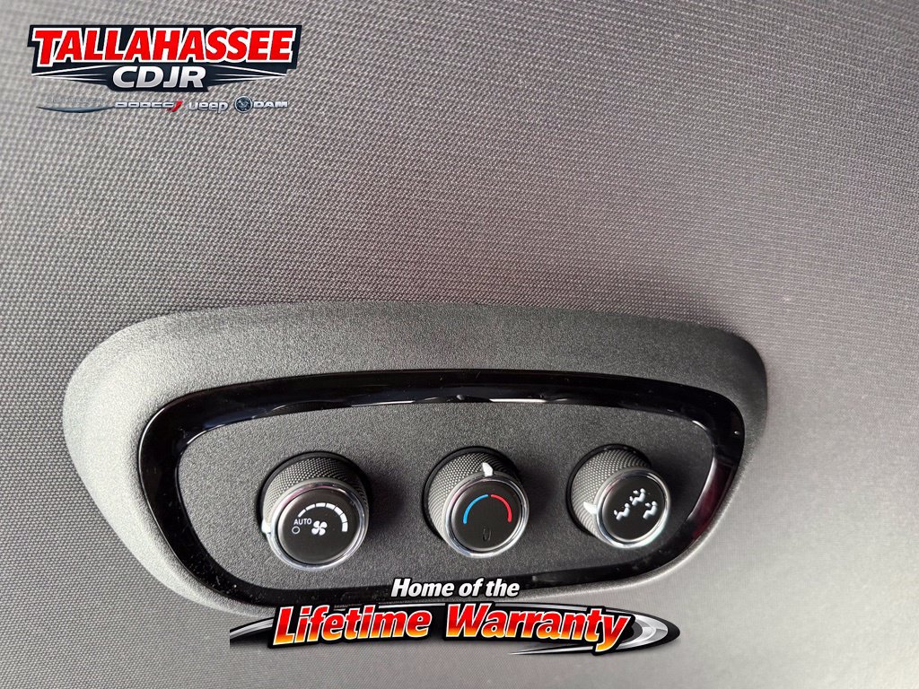 Used 2024 Dodge Durango R/T RWD image 37