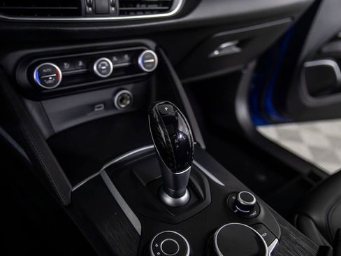 Used 2019 Alfa Romeo Stelvio w/ Nero Edizione RWD image 31