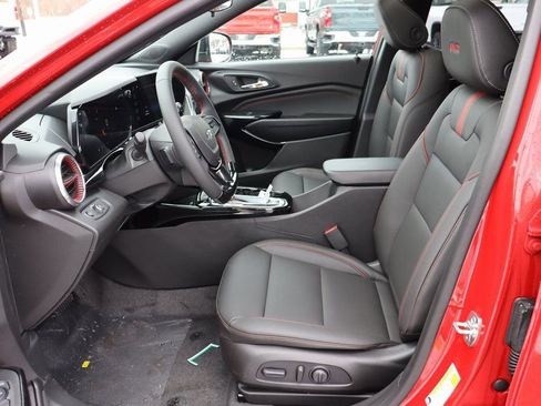 New 2026 Chevrolet Trax RS w/ Sunroof Package image 5