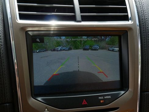 Used 2015 Lincoln MKX AWD w/ Equipment Group 101A image 27